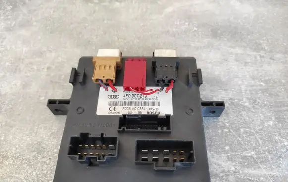 Audi A6 S6 C6 4F Comfort/convenience module 4F0907279