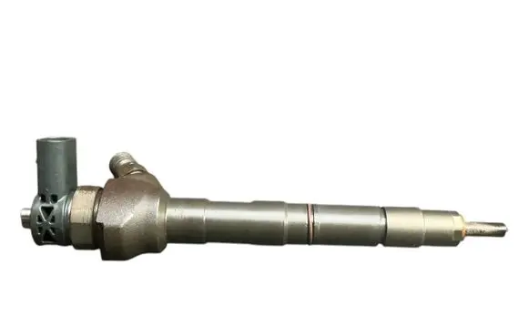 Skoda Octavia Mk3 (5E) Fuel injector 04L130277G 0445110477