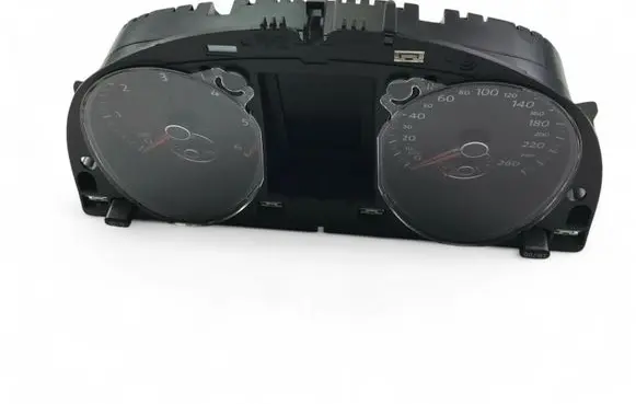 Volkswagen PASSAT B7 Speedometer (instrument cluster) 3AA920870J