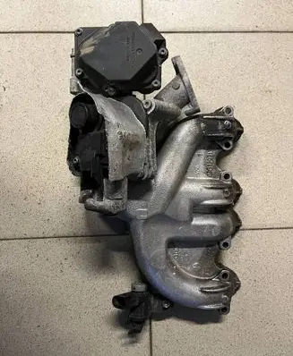 Volkswagen Golf Plus Intake manifold 03G129713K