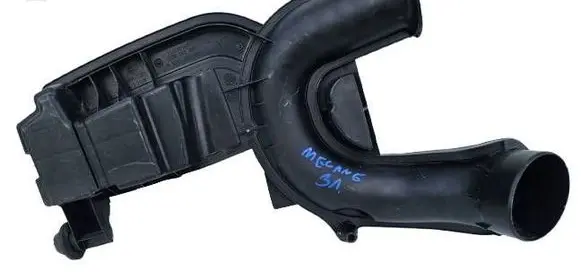 Renault Megane III Air intake duct part 165854265R