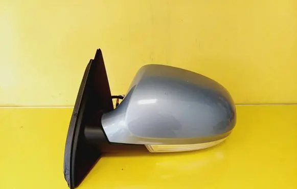 Front door electric wing mirror