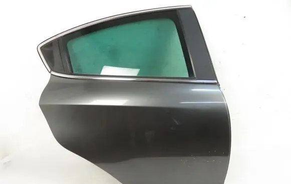 Alfa Romeo Giulietta Rear door 