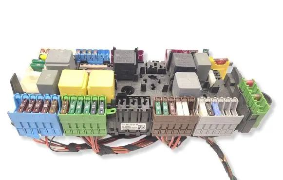 Mercedes-Benz Sprinter W907 W910 Fuse box set A9075450100 19D263FA0738