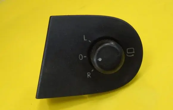 Seat Alhambra (Mk1) Wing mirror switch 7M5959565B