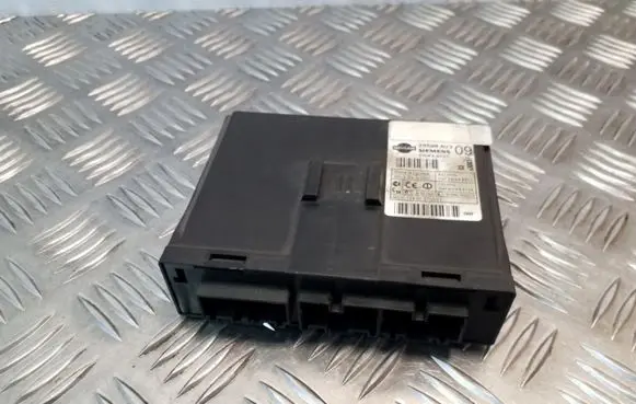 Nissan Primera Comfort/convenience module 28596AV309 5WK48127