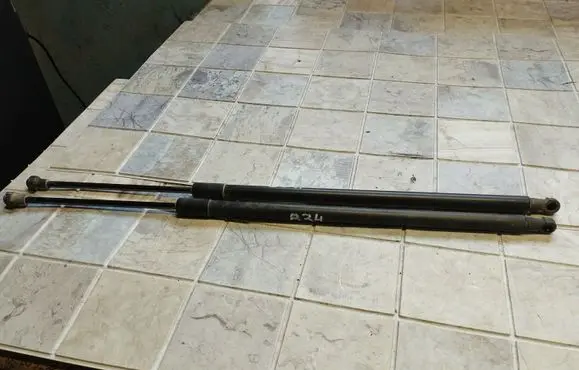 Nissan Note (E11) Tailgate/trunk strut/damper 904509U00A