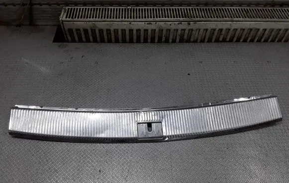 Volkswagen Touareg I Trunk/boot sill cover protection 7L6863459B