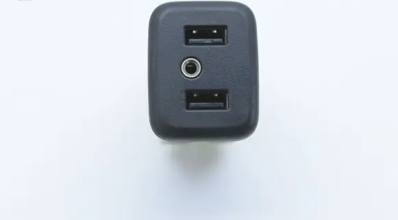 Chevrolet Camaro USB socket connector WA139X