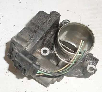 Renault Scenic II - Grand scenic II Throttle valve 8200736114 A2C53245045
