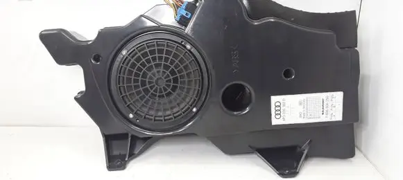 Audi A3 S3 A3 Sportback 8P Subwoofer speaker 8P3035382D 7606500250