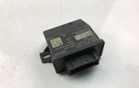 Volkswagen PASSAT B8 Other control units/modules 5Q0907357
