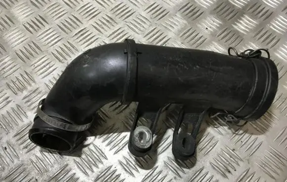 Mercedes-Benz C W202 Intercooler hose/pipe 2025282008