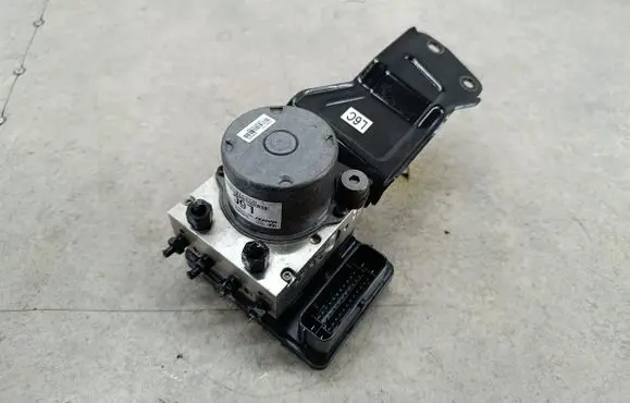 KIA Stonic ABS Pump 58920H8260