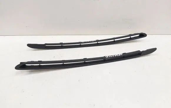Dashboard air vent grill cover trim