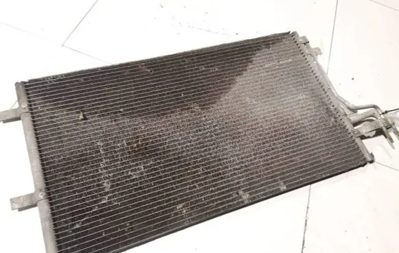Ford Focus A/C cooling radiator (condenser)