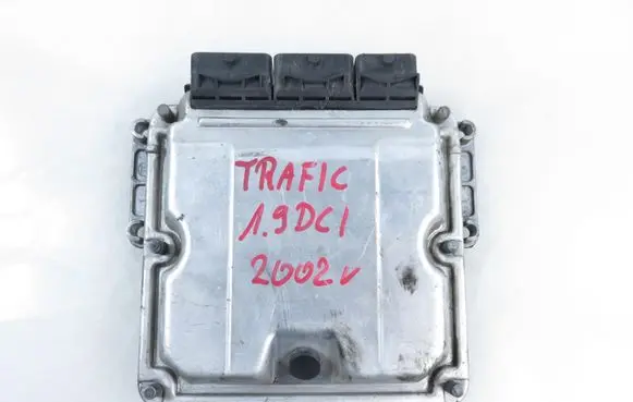 Renault Trafic II (X83) Engine control unit/module 8200118526 8200051608 0281010632