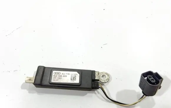 Audi Q7 4L Aerial antenna amplifier 4L0035225
