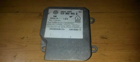 Volkswagen PASSAT B5.5 Airbag control unit/module 1C0909605b 5wk43122