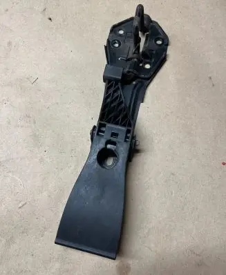 Audi A7 S7 4G Engine bonnet/hood lock/latch loop/hook 4G8823480B