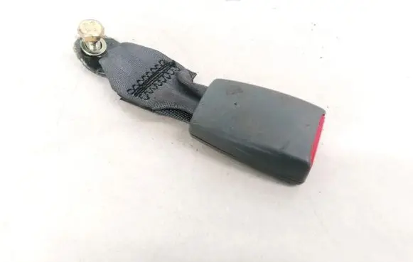 Mitsubishi Galant Rear seatbelt buckle 000425E2