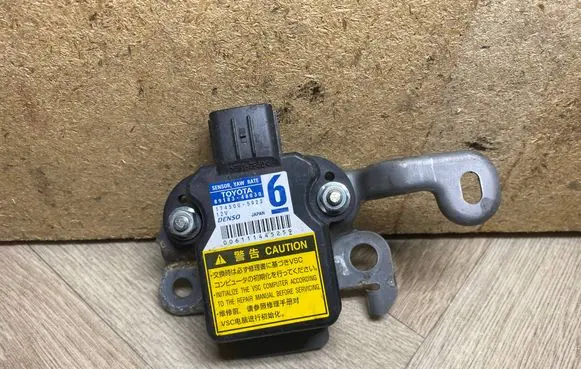 Toyota Land Cruiser (J150) ESP acceleration yaw rate sensor 8918348030 1745005923