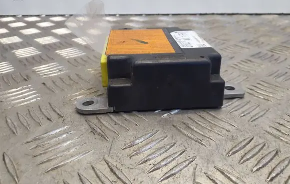 Nissan Qashqai Airbag control unit/module 988204EH0B 627260200 AE4EH143011315