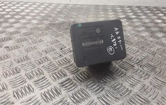 Audi A3 S3 8L ABS Pump 1C0907379G 1J0614517G 10096003173