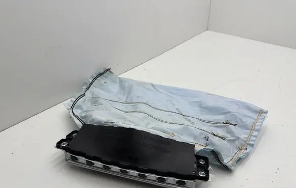 Mercedes-Benz GLC C253 Knee airbag 2538600302