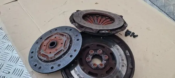 Audi A4 S4 B5 8D Clutch set kit 028141035M