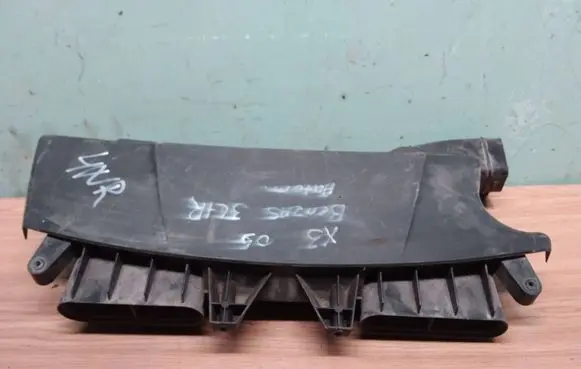 BMW X3 E83 Air intake duct part 8596256