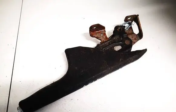 Handbrake/parking brake lever assembly