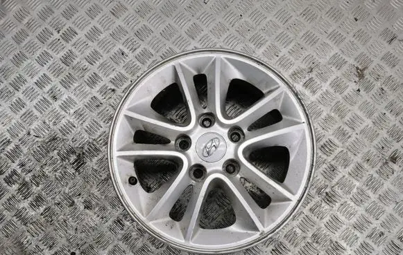 Hyundai i30 R15 alloy rim 