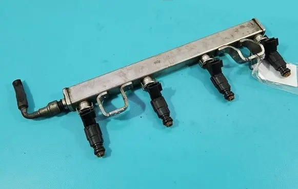 Volvo S40 Fuel injector 4M5G9D280DB IMPRK1549842