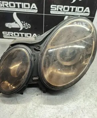 Mercedes-Benz E W211 Headlight/headlamp 2118201461