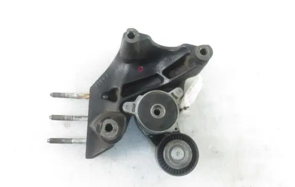 Mitsubishi Outlander Engine mounting bracket 