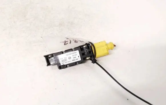 Audi A8 S8 D3 4E Airbag deployment crash/impact sensor 4b0959643c