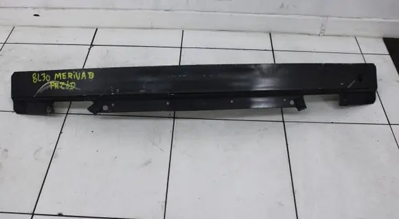 Opel Meriva B Front bumper support beam 