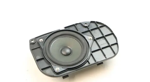 BMW 5 F10 F11 Parcel shelf speaker 9239183 497107 16014910