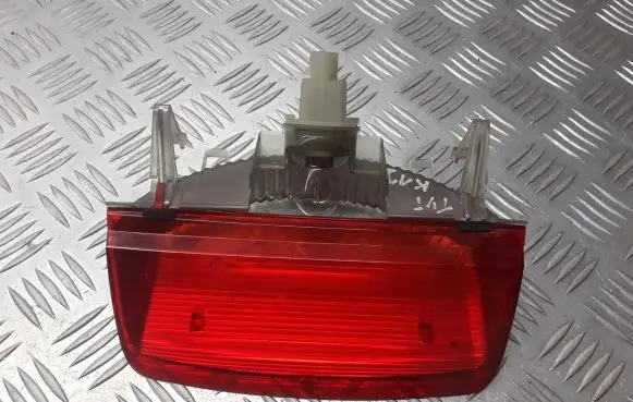 Nissan Micra Third/center stoplight