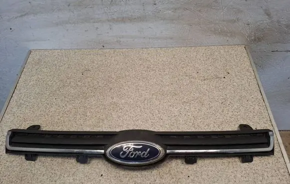 Ford Ecosport Front bumper upper radiator grill GN1517F003ADW