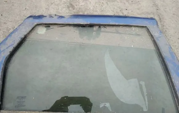 Fiat Punto (188) Rear door window glass