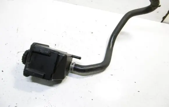 Dodge Magnum Power steering fluid tank/reservoir 04782345AC