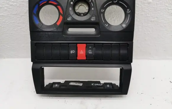 Iveco Daily 4th gen Dashboard center trim panel 178140200