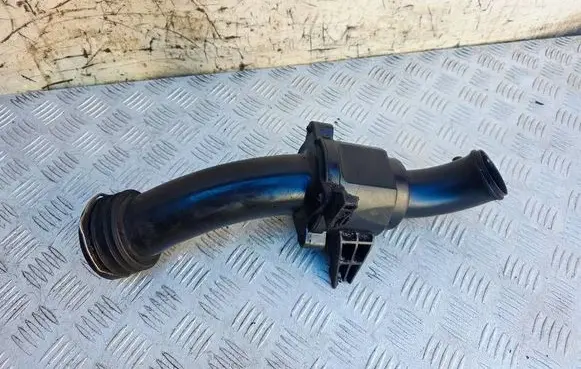 Mercedes-Benz S W221 Intake resonator A6421401087