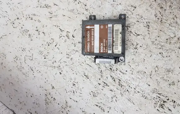 Audi A4 S4 B5 8D Airbag control unit/module 8A0959655B BOSH 0285001037