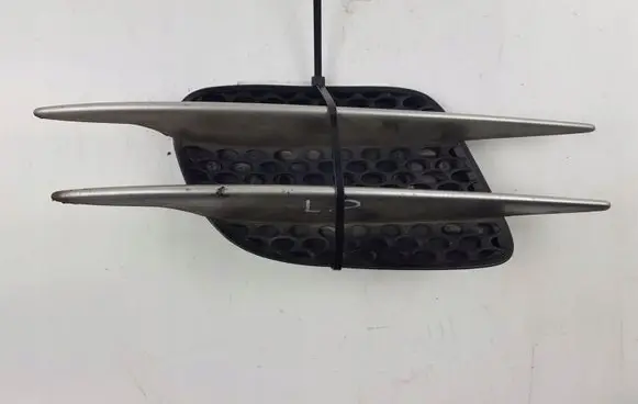 Mercedes-Benz SL R230 Front bumper lower grill A2306900136
