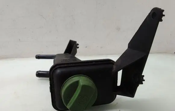 Skoda Superb B5 (3U) Power steering fluid tank/reservoir 3B0422371