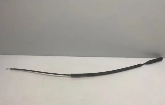 Audi A3 S3 8P Engine bonnet/hood lock release cable 8P0823535C