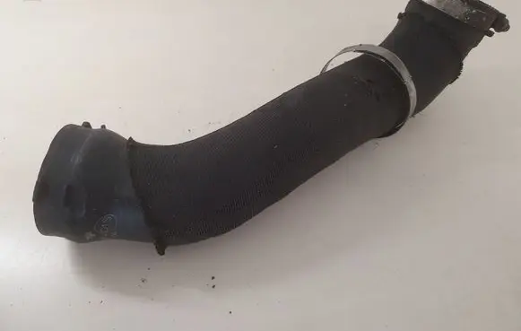 Audi A8 S8 D3 4E Intercooler hose/pipe 4E0145737L